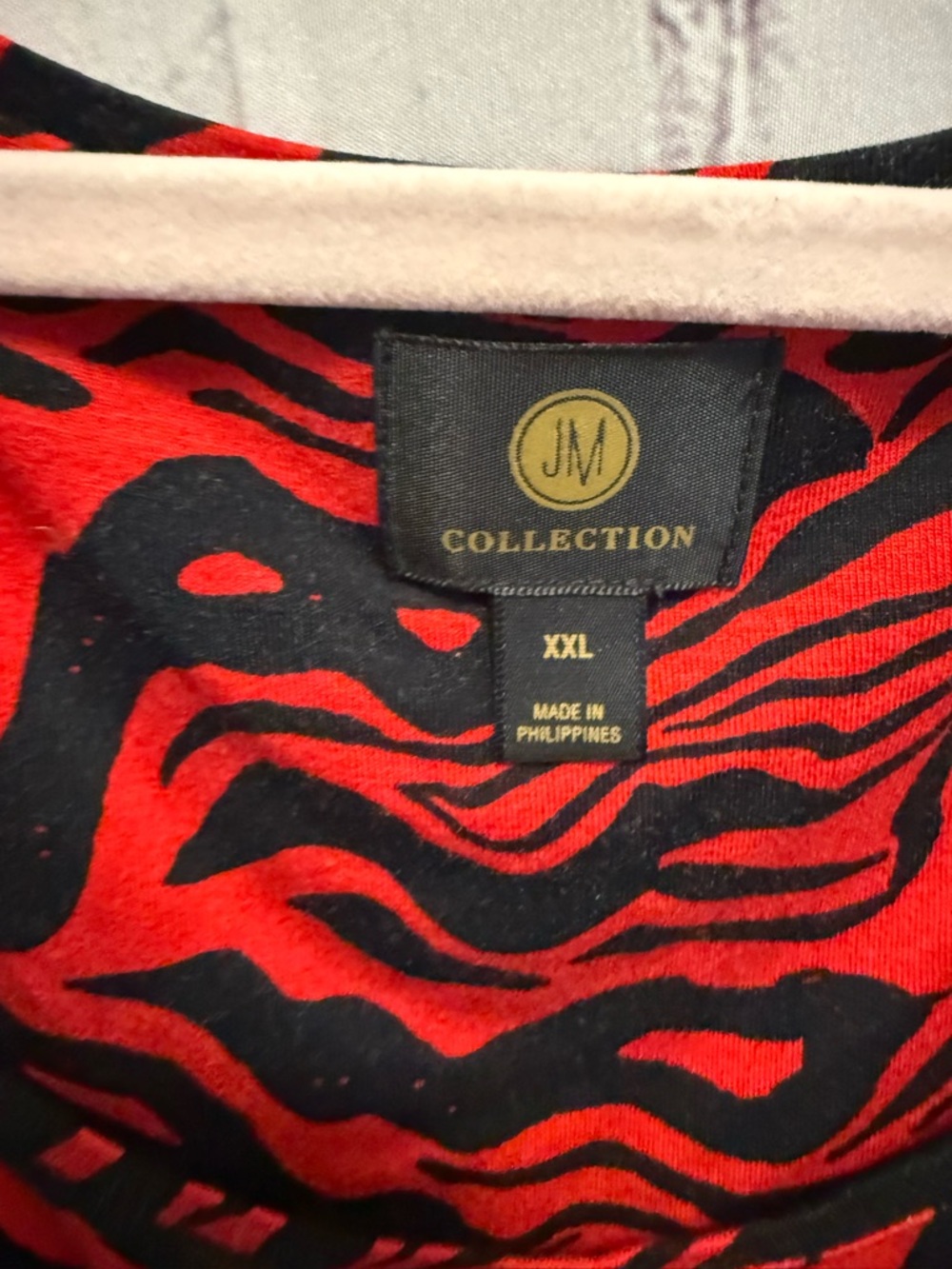 JM Collection Red & Black Zebra-Print Cold-Shoulder - Picture 4 of 7